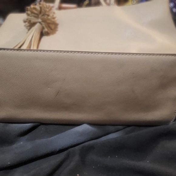 Guess bag - Picture 3 of 4